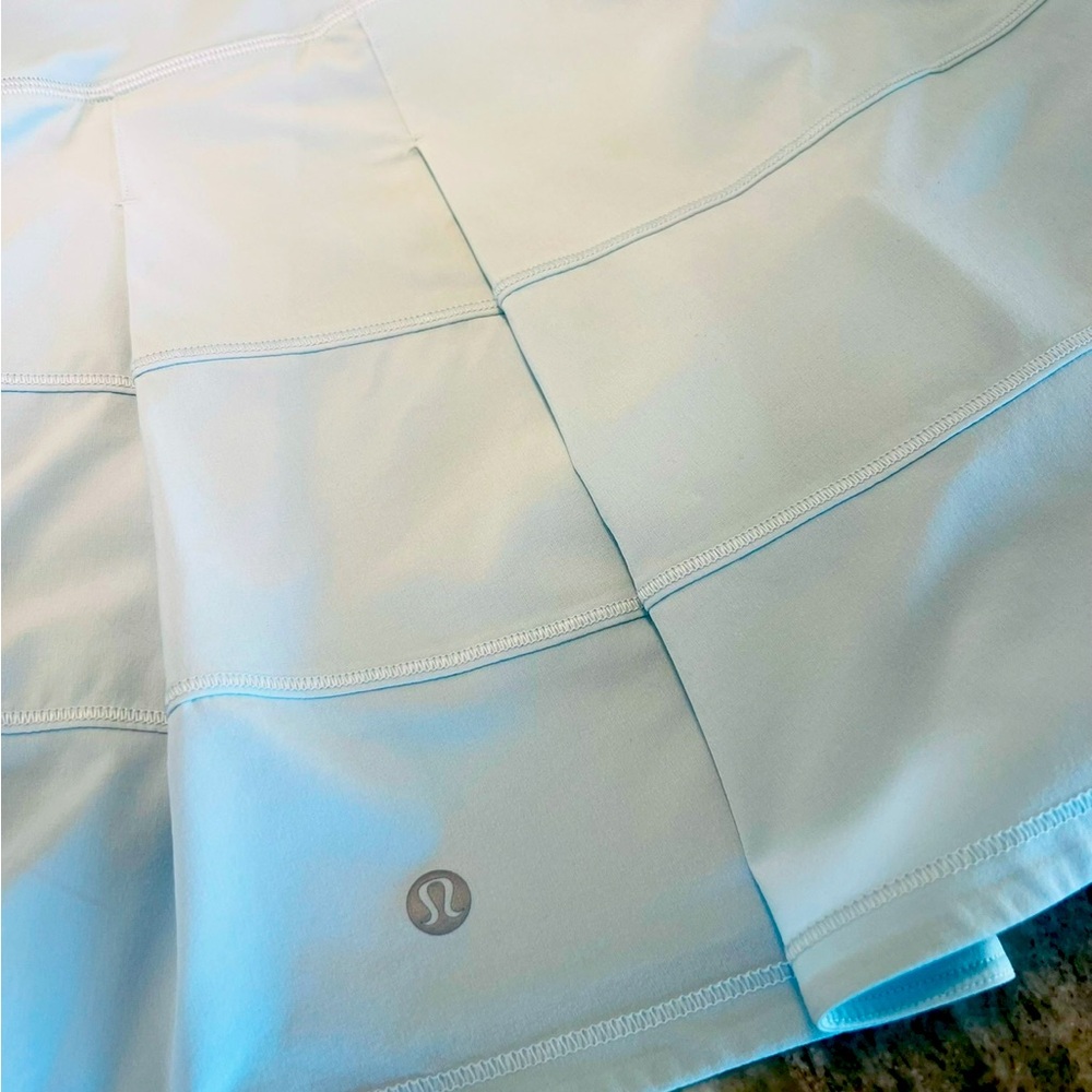 Lululemon tenis skirt/skort size 8